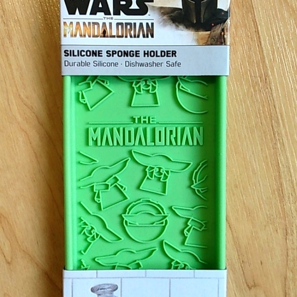 Star Wars The Mandalorian Kitchen Sink Silicone Sponge Holder - Picture 3 of 6